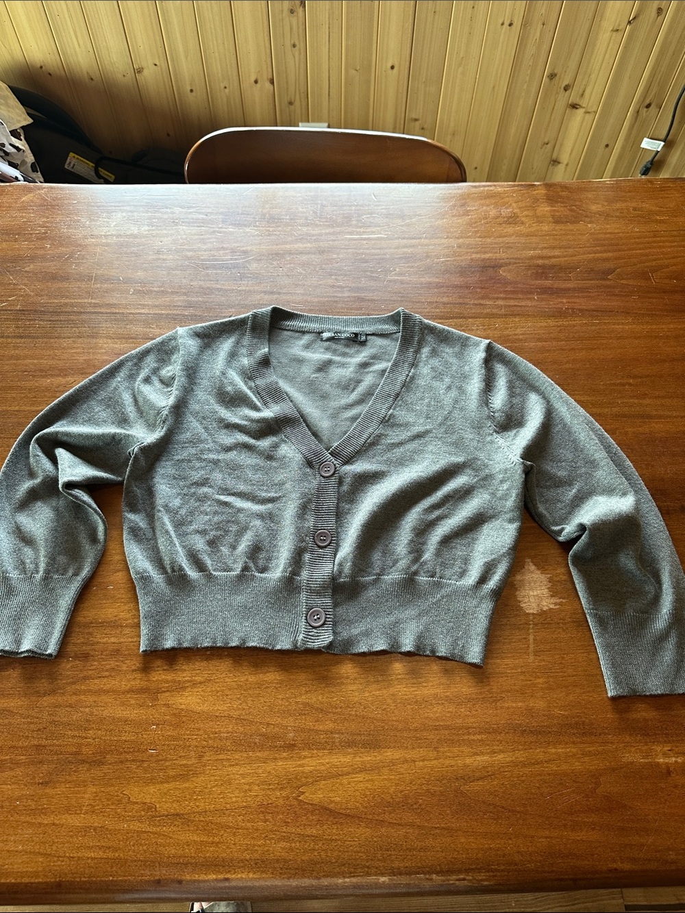 Cropped Button-Front Cardigan - Gray